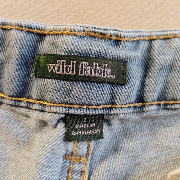 WILD FABLE Denim Jean CUTOFF SHORTS sz 2 - Picture 3 of 7